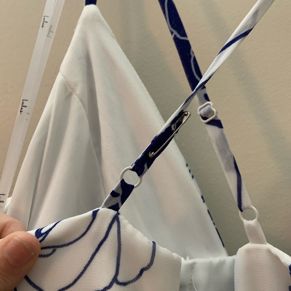 Dress - Picture 7 of 7